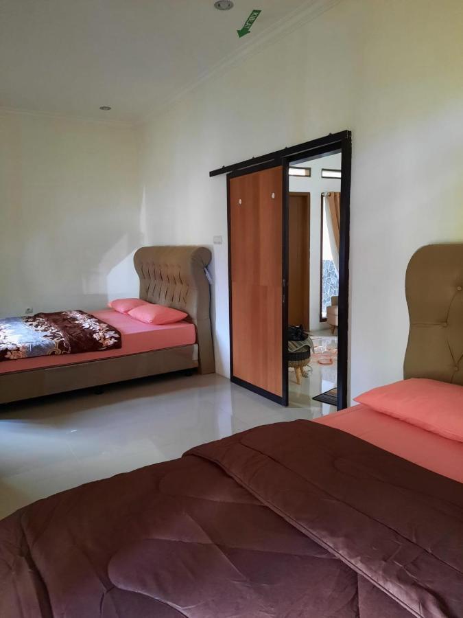 Villa Dhanty 보고르 외부 사진