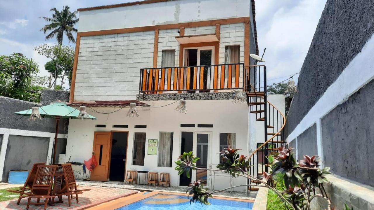 Villa Dhanty 보고르 외부 사진